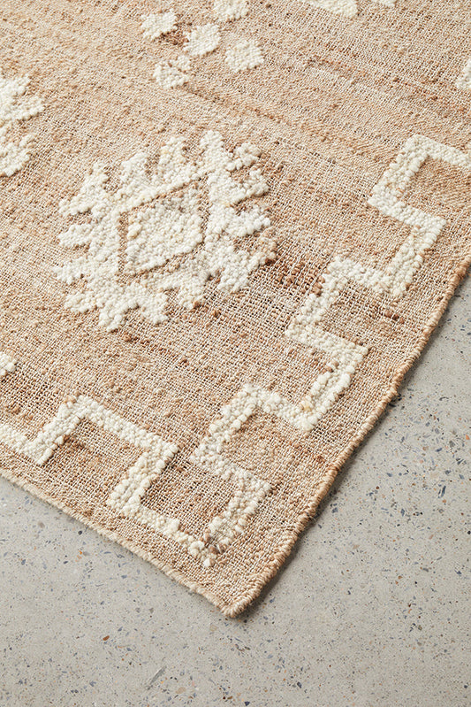 Handwoven Jute and Wool Flatweave Rug – Natural & Ivory with Tribal Geometric Pattern