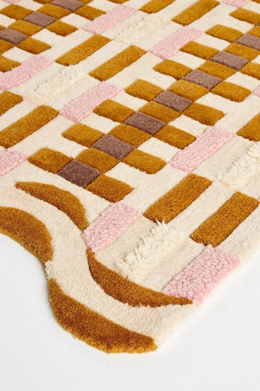 Hand Tufted Wool Scalloped Edge Geometric Checkered Area Rug Pink Brown