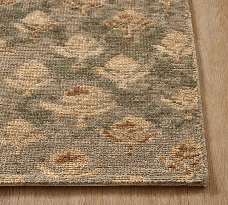 Poppy Hand-Knotted Wool Rug in Soft Green & Beige with Subtle Floral Motifs