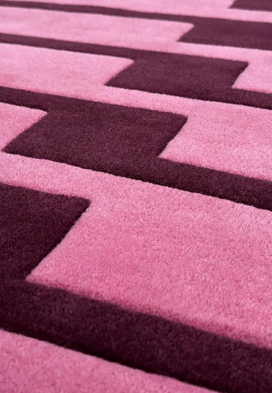Modern Stepped Zigzag Pattern Hand-Tufted Wool Area Rug for Contemporary Interiors