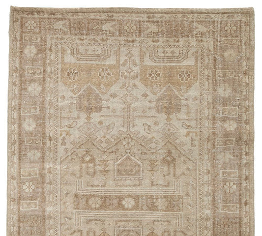 Hand-Knotted Wool Area Rug – Nicolette Subtle Vintage Pattern in Warm Neutral Tones