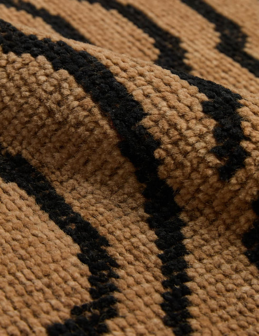 Makeda Hand Knotted Modern Wavy Line Design Area Rug
