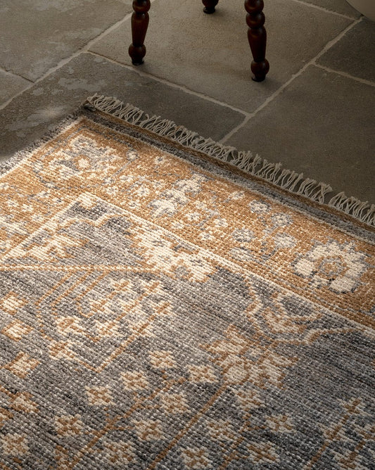 Elison Hand Knotted Wool Rug – Grey & Brown Vintage Area Rug