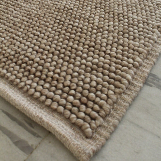 Cozy Beige Wool Rug with Custom Options - Handwoven Chunky Loop Style Beige / Cream